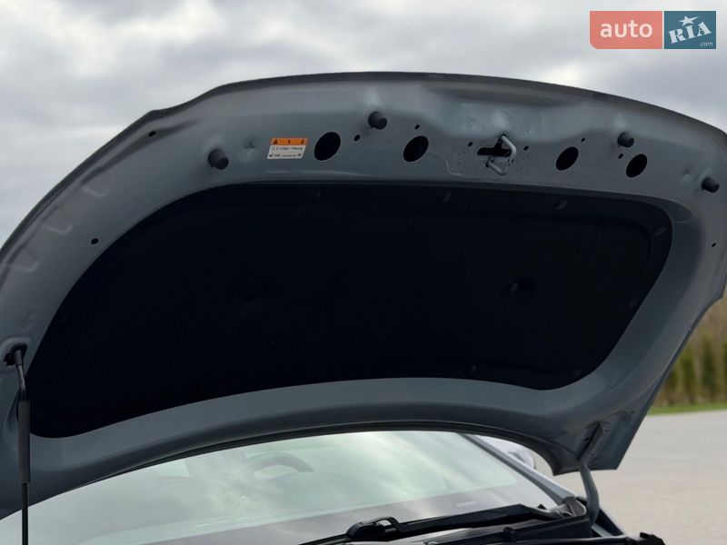 Хэтчбек Hyundai Ioniq 2018 в Тернополе