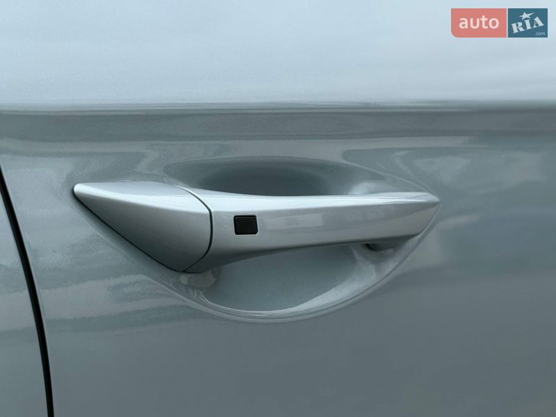 Хэтчбек Hyundai Ioniq 2018 в Тернополе