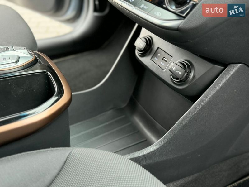 Хэтчбек Hyundai Ioniq 2018 в Тернополе