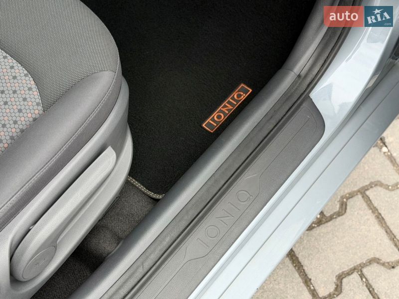 Хэтчбек Hyundai Ioniq 2018 в Тернополе