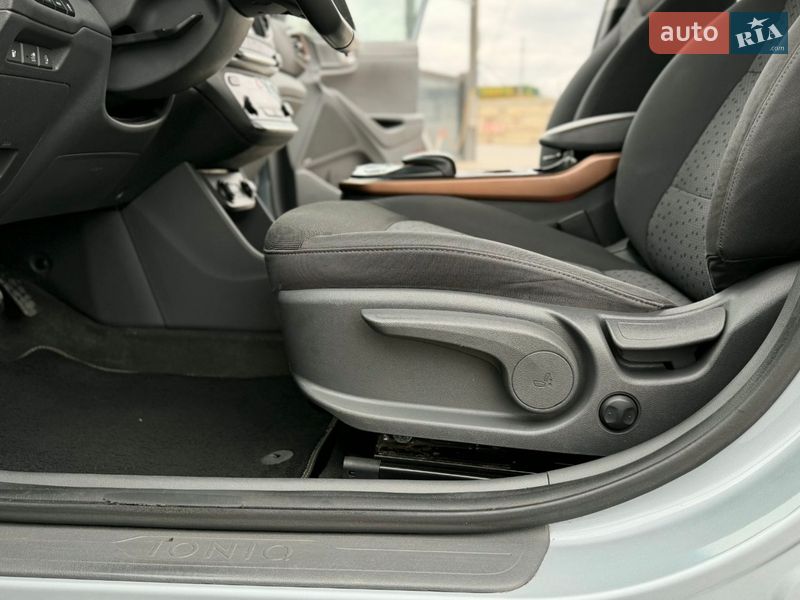 Хэтчбек Hyundai Ioniq 2018 в Тернополе