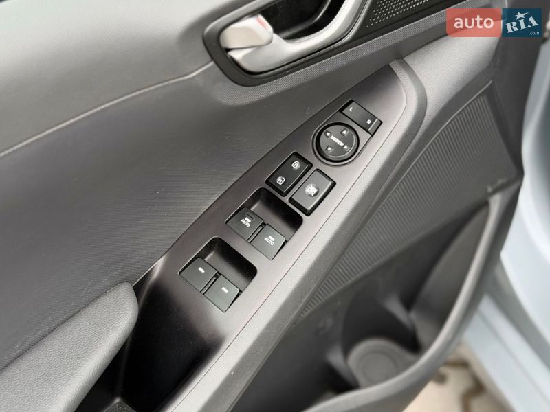 Хэтчбек Hyundai Ioniq 2018 в Тернополе