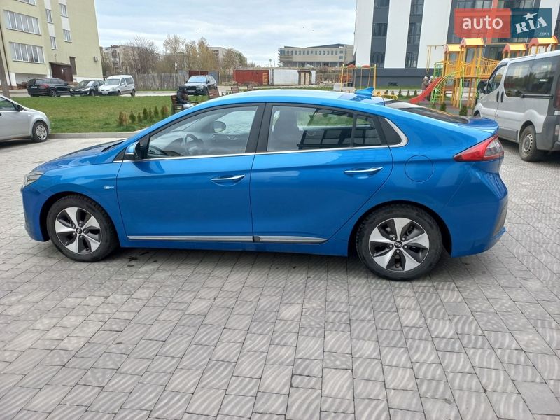 Хэтчбек Hyundai Ioniq 2017 в Шептицькому