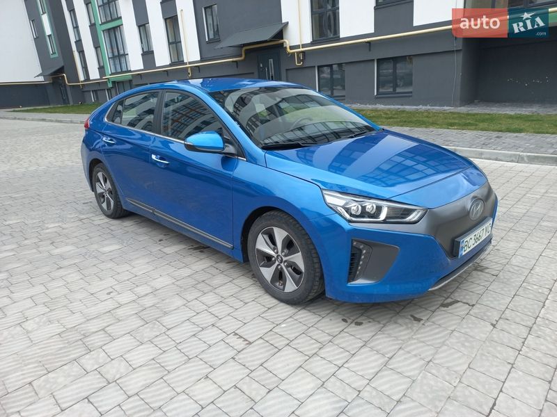 Хэтчбек Hyundai Ioniq 2017 в Шептицькому