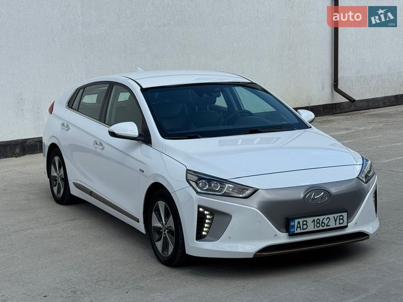 Хэтчбек Hyundai Ioniq 2017 в Виннице фото 2 Хэтчбек Hyundai Ioniq 2017 в Виннице