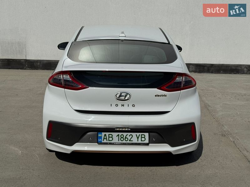 Хэтчбек Hyundai Ioniq 2017 в Виннице фото 15 Хэтчбек Hyundai Ioniq 2017 в Виннице