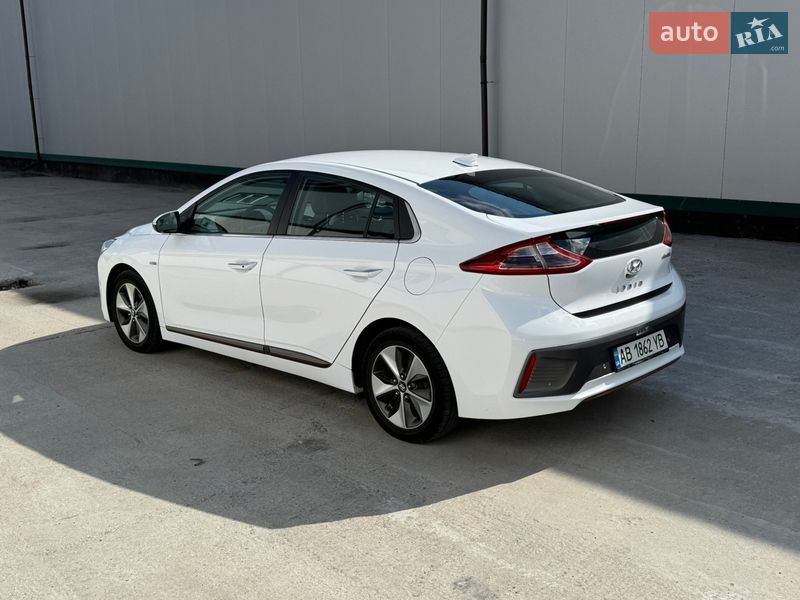 Хэтчбек Hyundai Ioniq 2017 в Виннице фото 58 Хэтчбек Hyundai Ioniq 2017 в Виннице