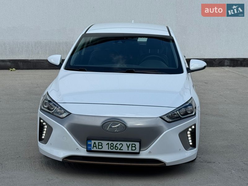 Хэтчбек Hyundai Ioniq 2017 в Виннице фото 68 Хэтчбек Hyundai Ioniq 2017 в Виннице