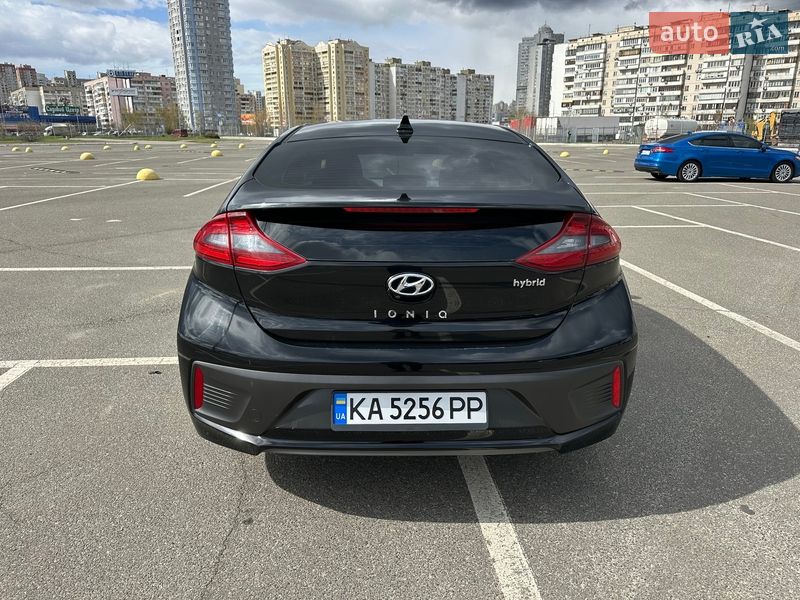 Хэтчбек Hyundai Ioniq 2017 в Киеве