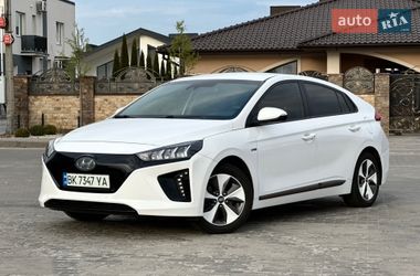 Хэтчбек Hyundai Ioniq 2017 в Ровно