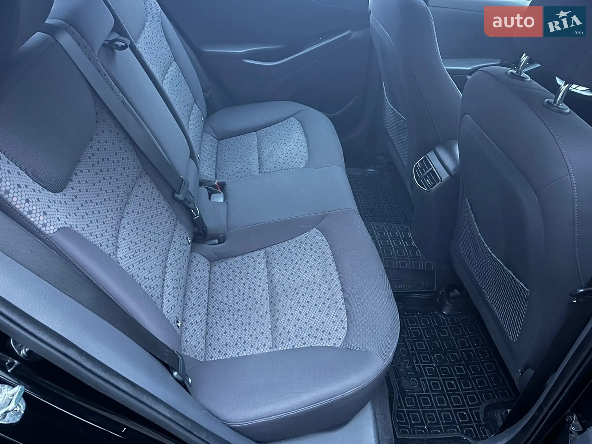 2017 Hyundai IONIQ - мініатюра 38