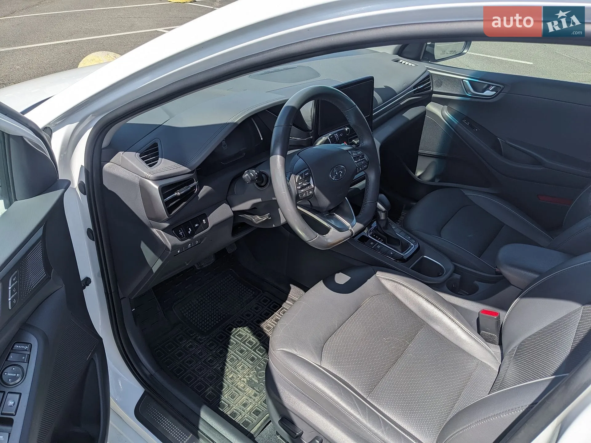 2020 Hyundai IONIQ - мініатюра 21