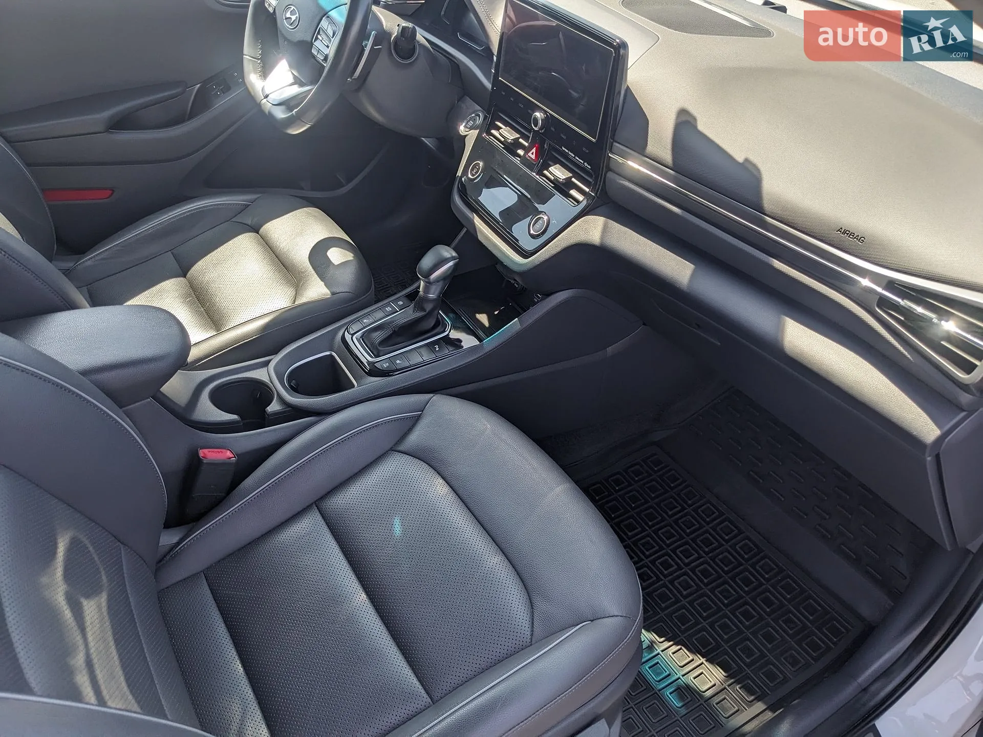 2020 Hyundai IONIQ - мініатюра 25
