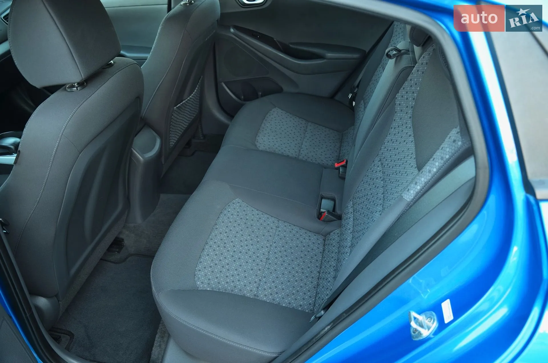 2017 Hyundai IONIQ - мініатюра 32
