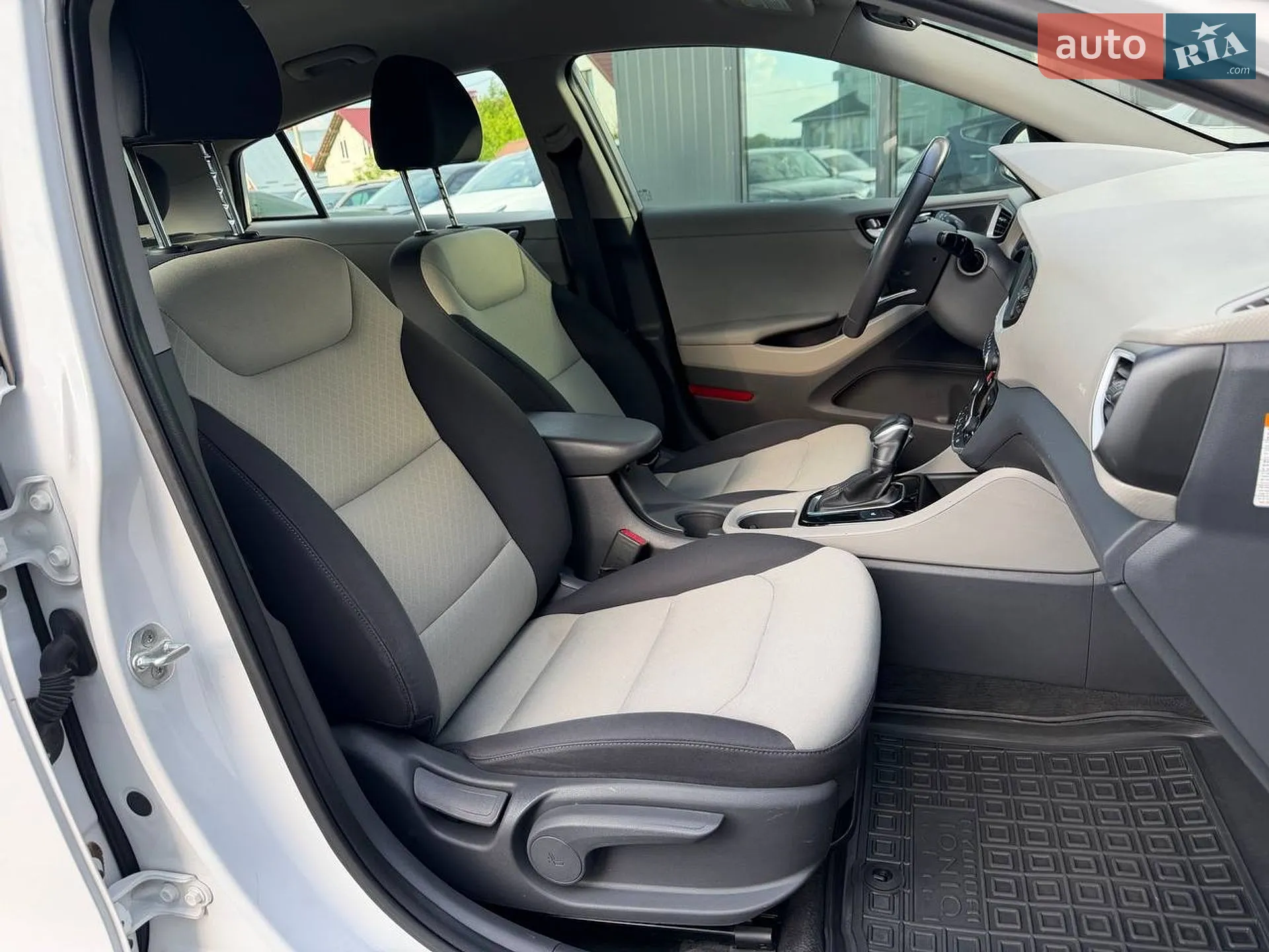 2017 Hyundai IONIQ - мініатюра 30