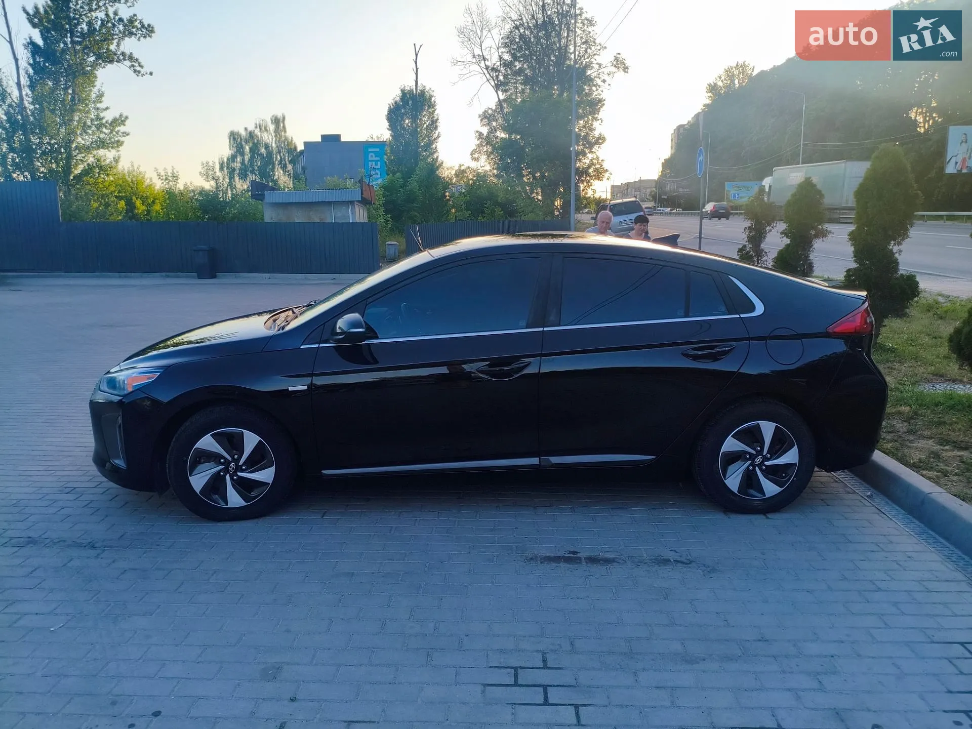 2017 Hyundai IONIQ - мініатюра 8