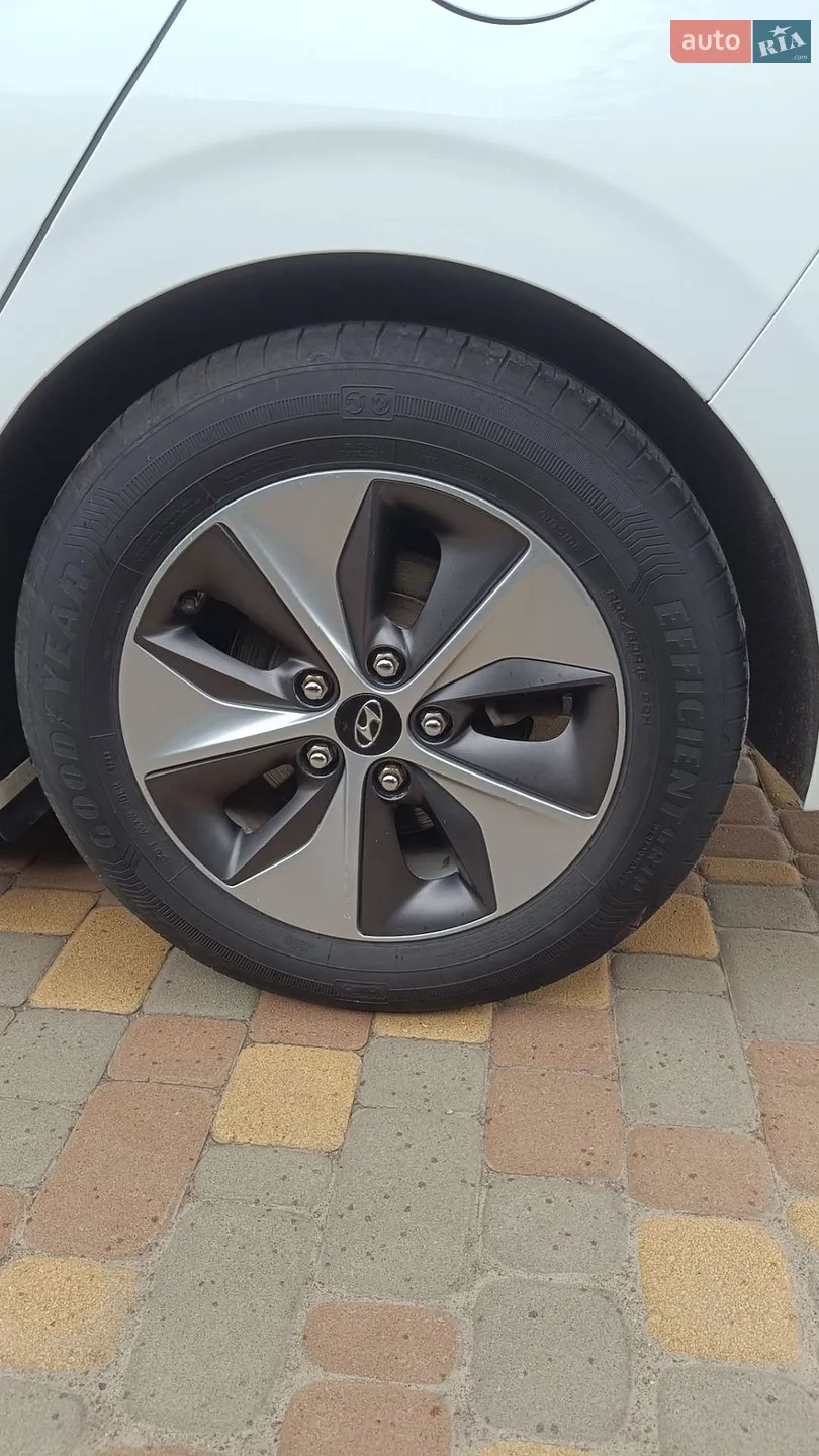2019 Hyundai IONIQ - мініатюра 12