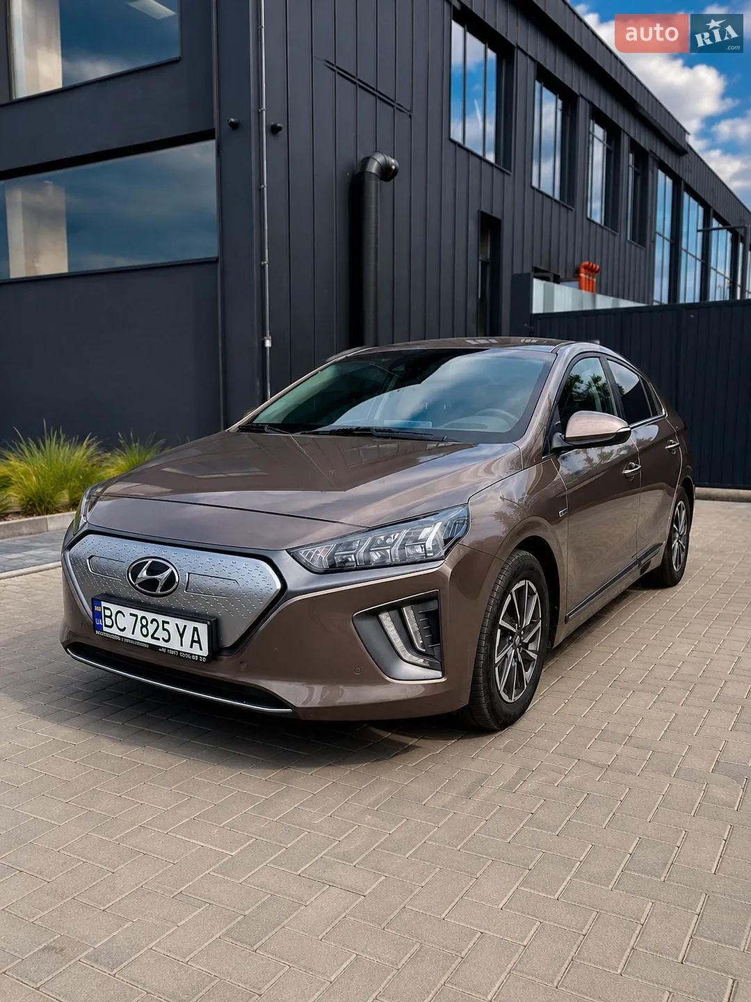 2019 Hyundai IONIQ - фото 1