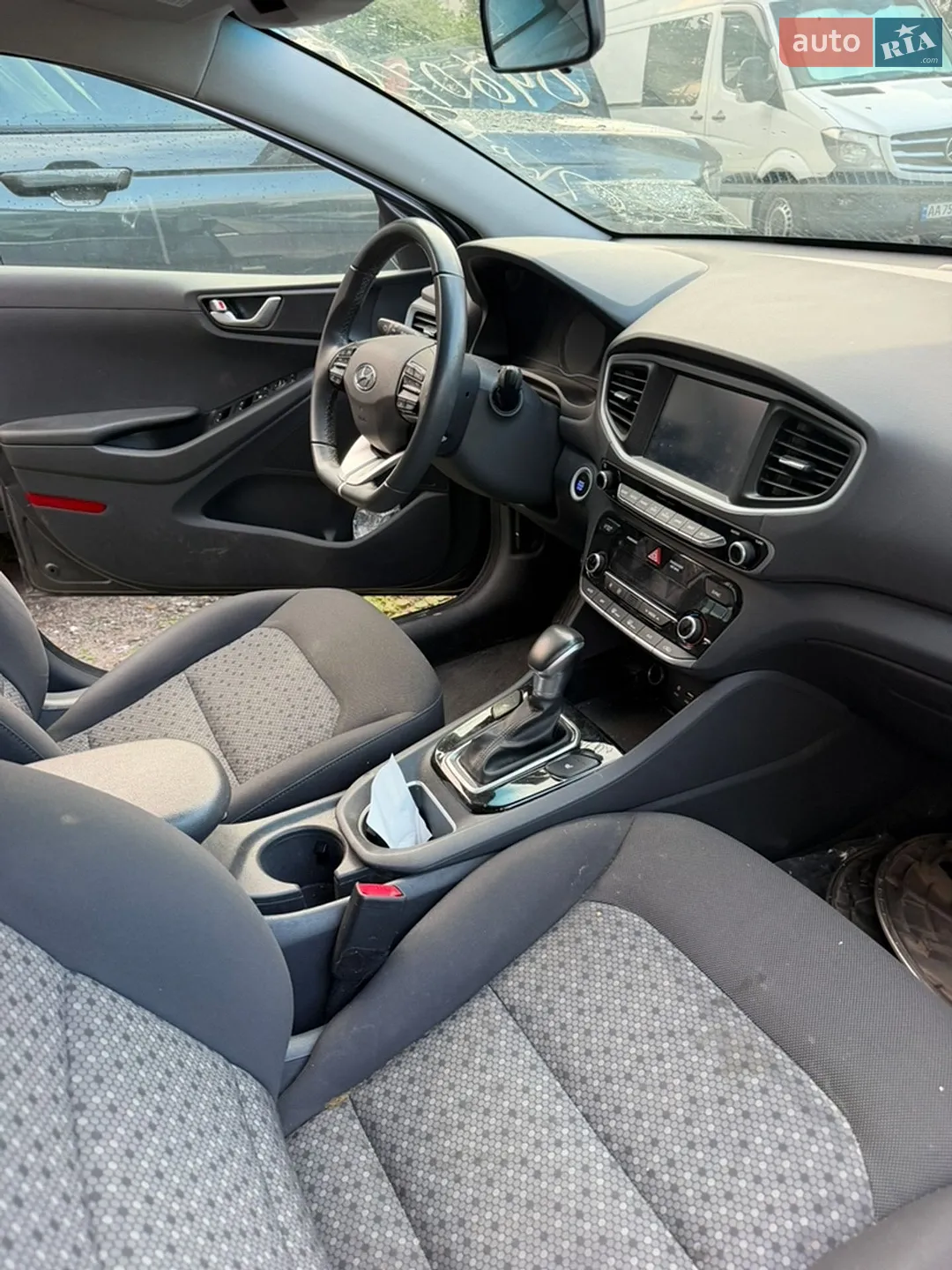 2017 Hyundai IONIQ - мініатюра 12