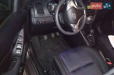 Хэтчбек Hyundai ix20 2012 в 