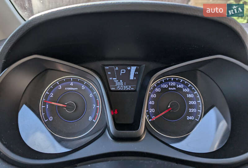 Хетчбек Hyundai ix20 2015 в Києві