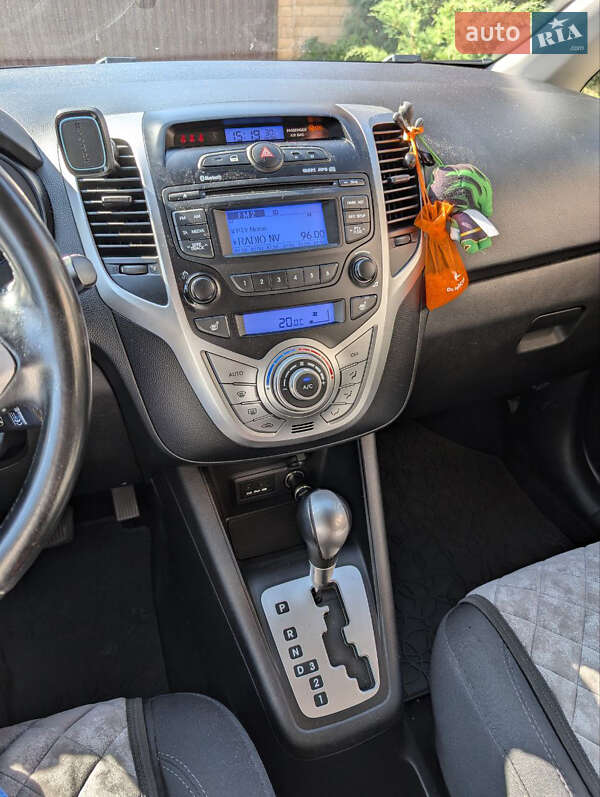 Хетчбек Hyundai ix20 2015 в Києві