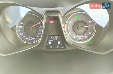 Хетчбек Hyundai ix20 2012 в 