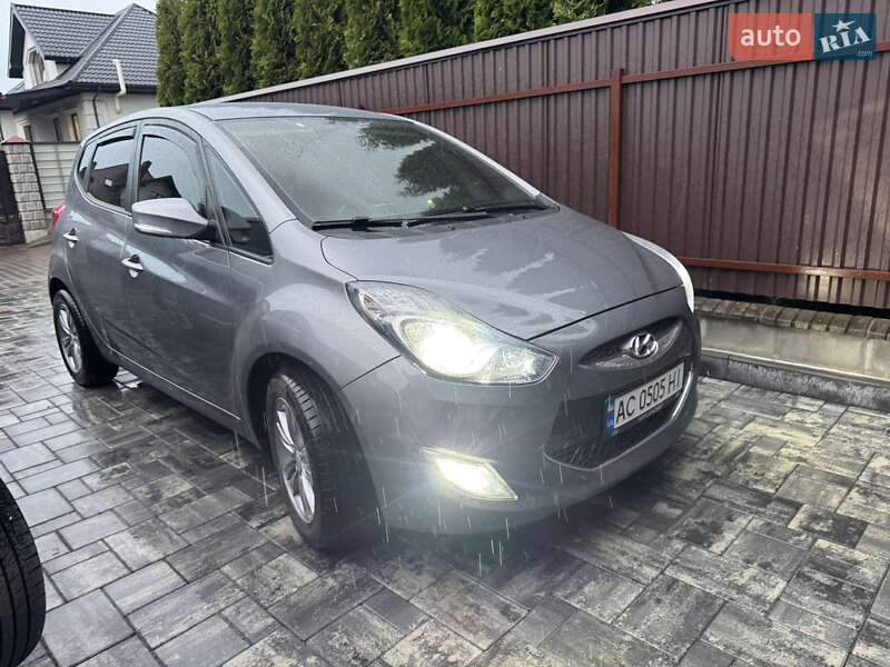 Хетчбек Hyundai ix20 2013 в Луцьку фото 2 Хетчбек Hyundai ix20 2013 в Луцьку