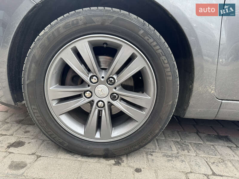 Хетчбек Hyundai ix20 2013 в Луцьку фото 23 Хетчбек Hyundai ix20 2013 в Луцьку