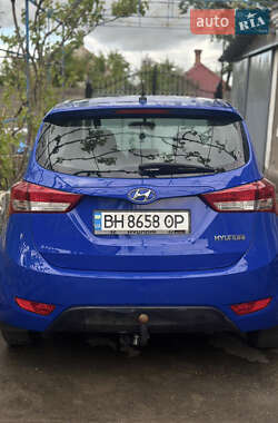 Хэтчбек Hyundai ix20 2013 в 