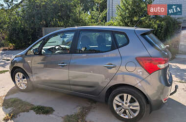 Хетчбек Hyundai ix20 2015 в Києві