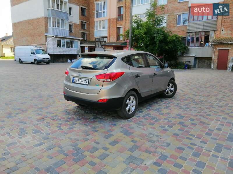 Позашляховик / Кросовер Hyundai ix35 2010 в Костопілі фото 7 Позашляховик / Кросовер Hyundai ix35 2010 в Костопілі