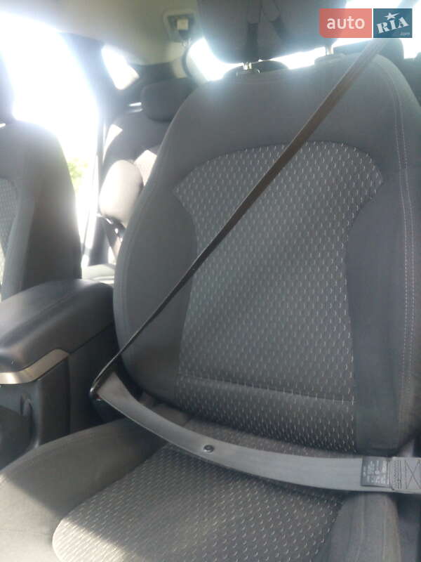 Позашляховик / Кросовер Hyundai ix35 2010 в Костопілі фото 18 Позашляховик / Кросовер Hyundai ix35 2010 в Костопілі