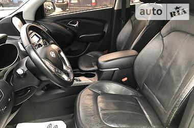 Позашляховик / Кросовер Hyundai ix35 2011 в 