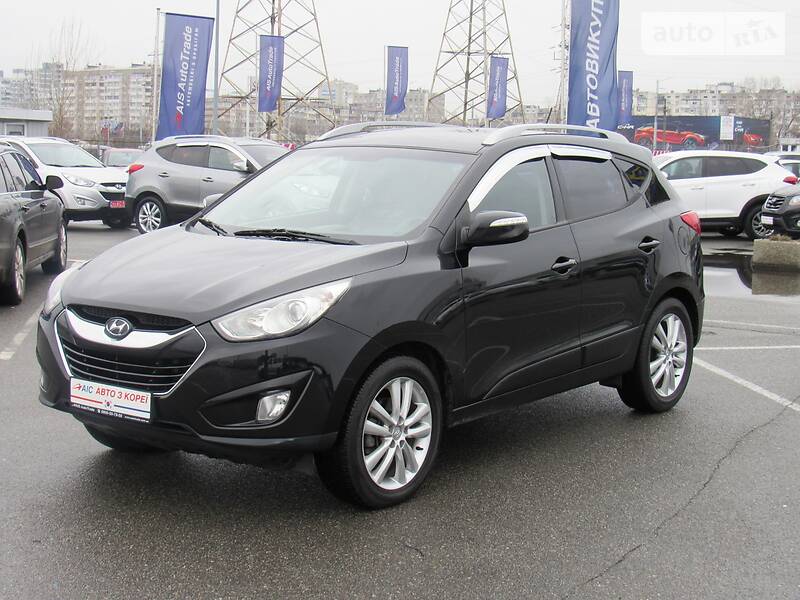 Позашляховик / Кросовер Hyundai ix35 2011 в 