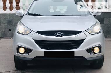 Позашляховик / Кросовер Hyundai ix35 2012 в 