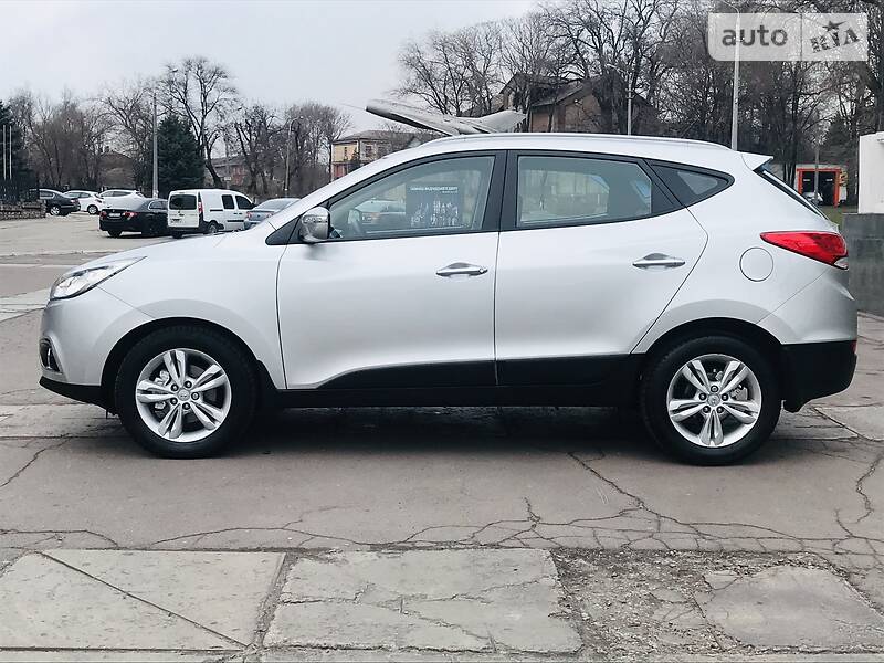 Внедорожник / Кроссовер Hyundai ix35 2012 в Каменском