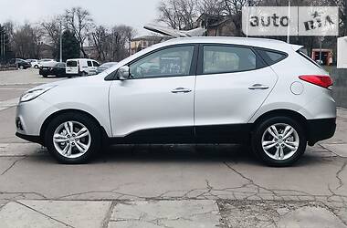 Позашляховик / Кросовер Hyundai ix35 2012 в 