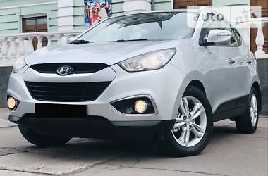Позашляховик / Кросовер Hyundai ix35 2012 в 