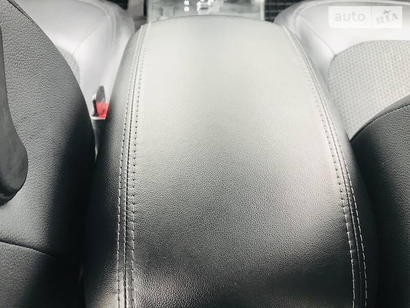 Внедорожник / Кроссовер Hyundai ix35 2012 в Каменском