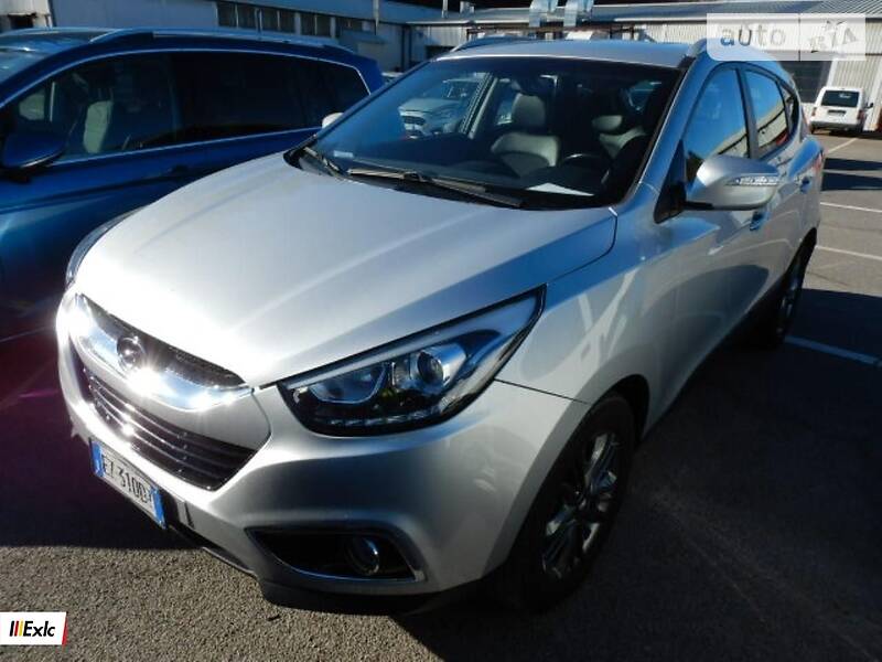 Позашляховик / Кросовер Hyundai ix35 2015 в 