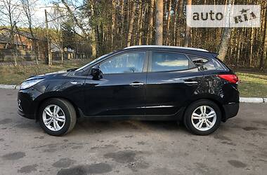 Позашляховик / Кросовер Hyundai ix35 2011 в 