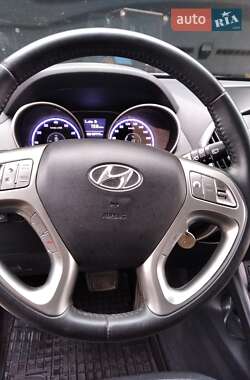 Позашляховик / Кросовер Hyundai ix35 2011 в Кривому Озері
