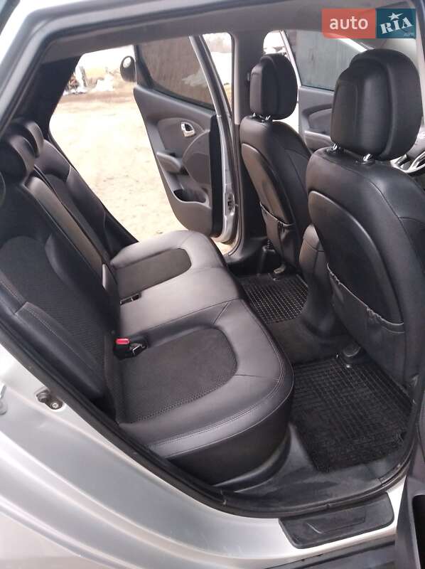 Внедорожник / Кроссовер Hyundai ix35 2011 в Кривом Озере