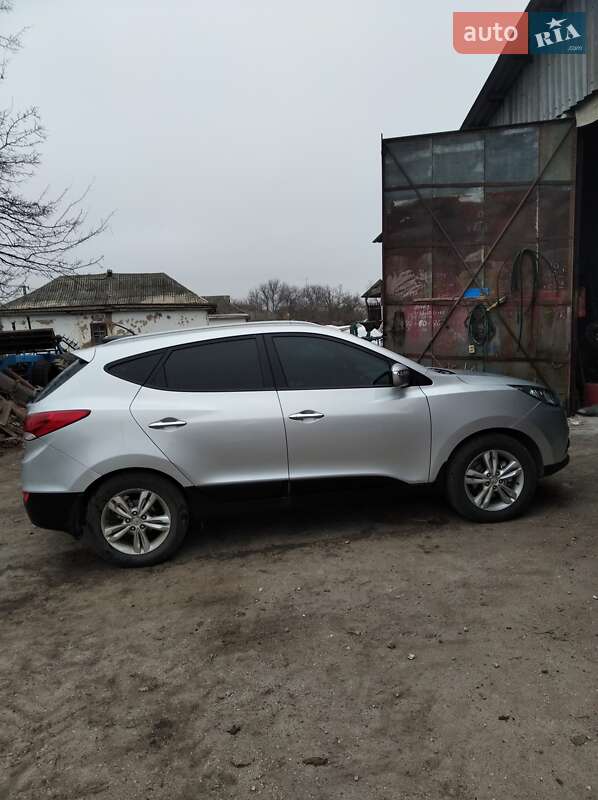 Внедорожник / Кроссовер Hyundai ix35 2011 в Кривом Озере