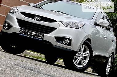 Позашляховик / Кросовер Hyundai ix35 2012 в 