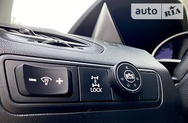 Позашляховик / Кросовер Hyundai ix35 2012 в 