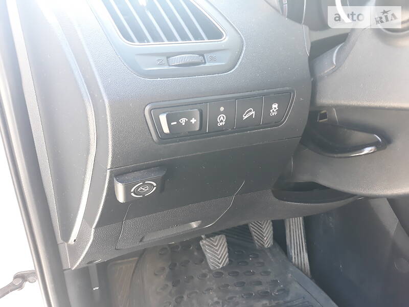 Позашляховик / Кросовер Hyundai ix35 2015 в Львові