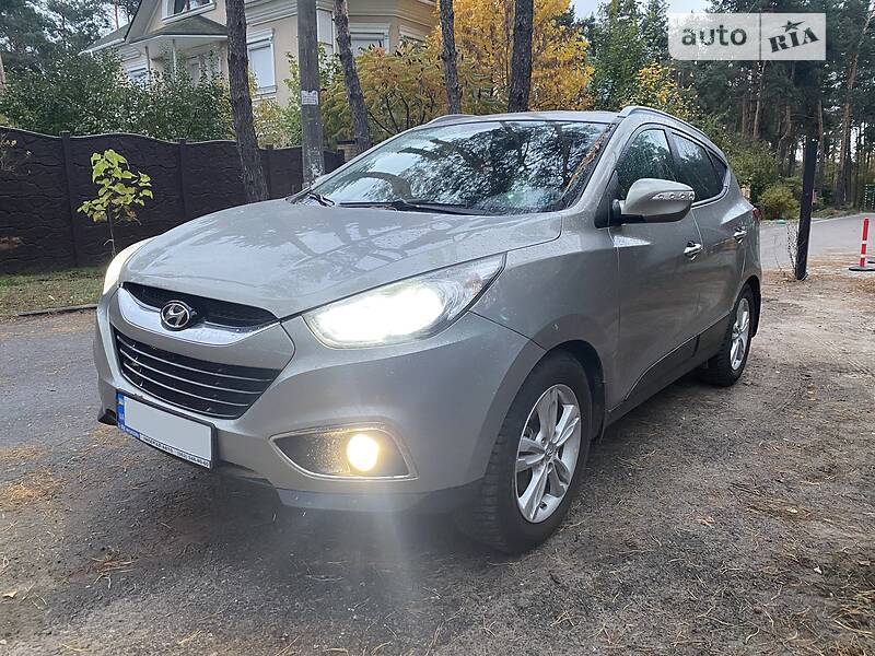 Внедорожник / Кроссовер Hyundai ix35 2010 в Прилуках