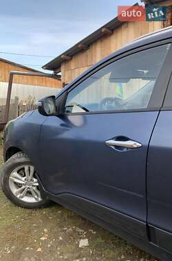 Внедорожник / Кроссовер Hyundai ix35 2010 в Путиле